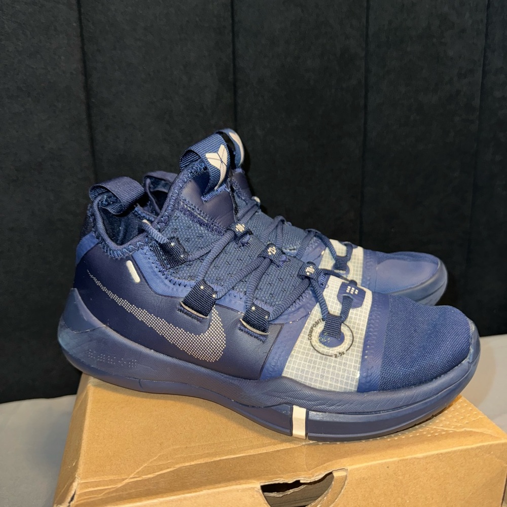 Nike Kobe A.D “Navy” Size 5.5/7W